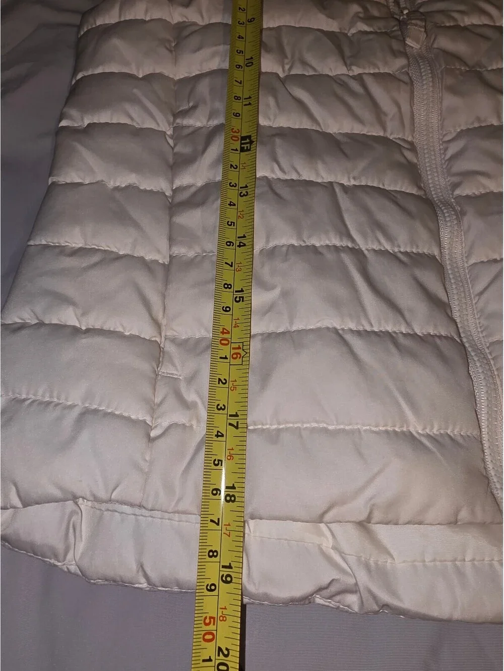 Youth Girls Old Navy Active Puffer Vest - Size Large (10/12)